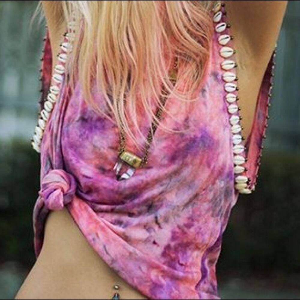 RARE SPELL DESIGNS & THE GYPSY COLLECTIVE HANALEI TIE DYE COWRIE SHELL TANK